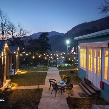 Brotseulebi Hotel Ambrolauri Bagian luar foto